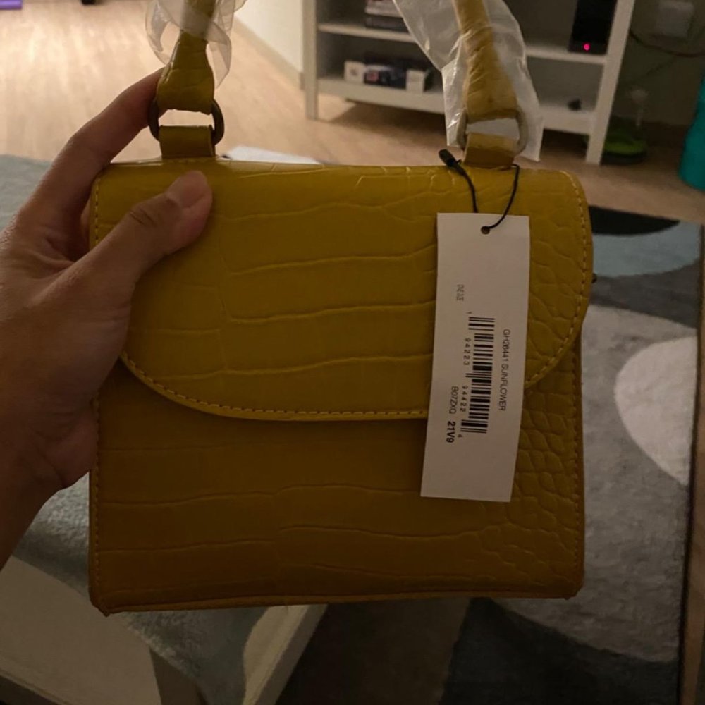 The Drop Women's Diana Top Handle Crossbody Bag - Picture 5 of 5